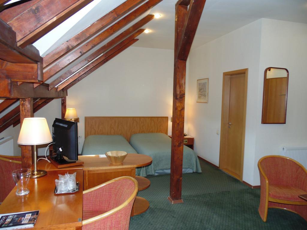 Curtea Brasoveana 4* Braşov