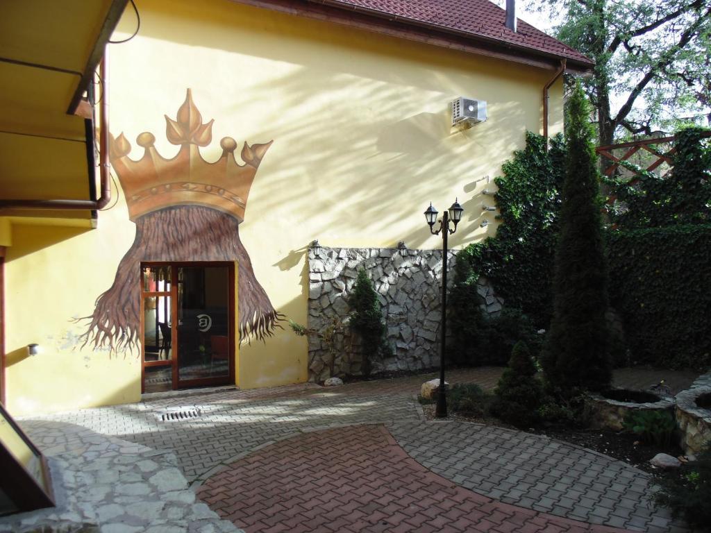 Curtea Brasoveana 4*